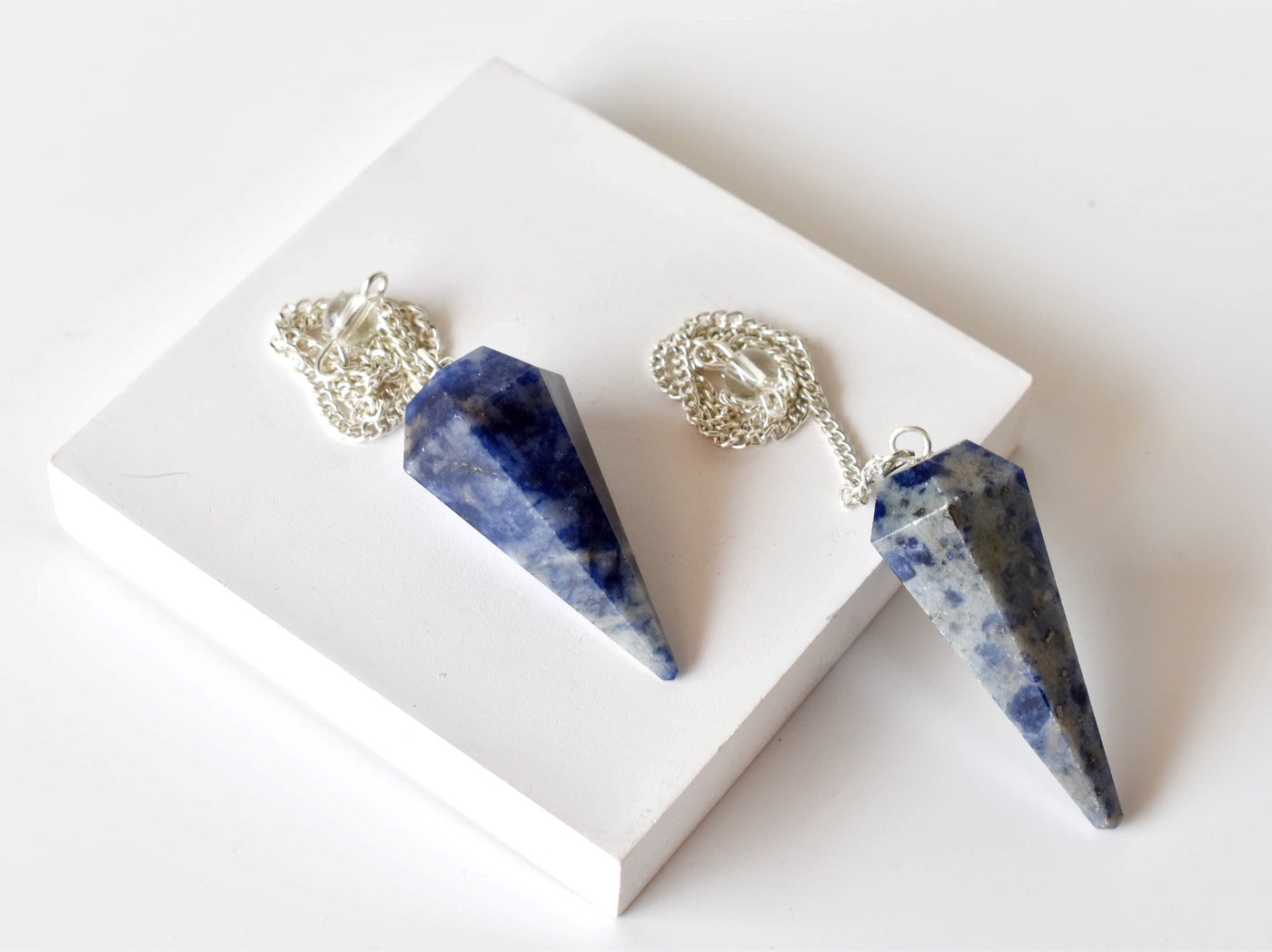 Sodalite Pendulum (Intuition and Truth)