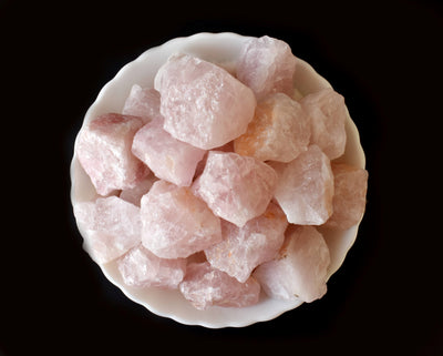 Pierres naturelles brutes de quartz rose Pierres brutes de quartz rose de 1 pouce, morceaux de cristal brut en taille de paquet 4 oz, 1/2 lb, 1 lb.