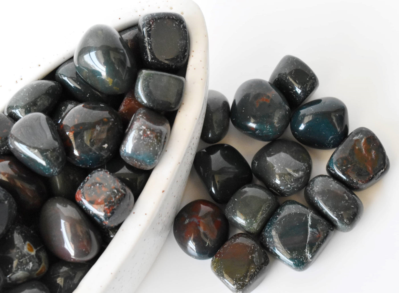 Bloodstone tumbled Crystals (Altruism and Cleansing)