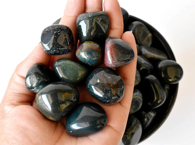 Bloodstone tumbled Crystals (Altruism and Cleansing)