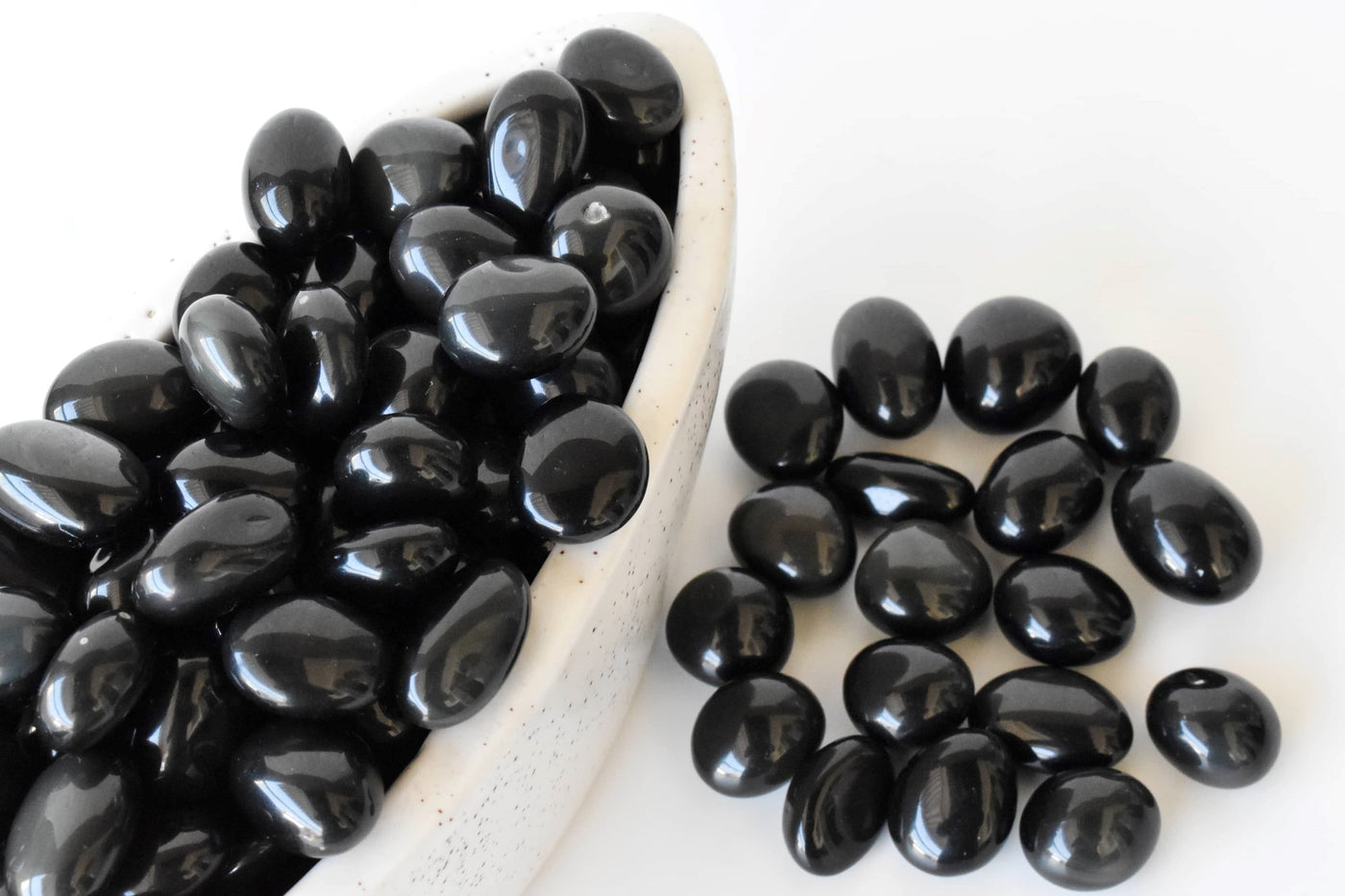 Black Obsidian Tumbled Crystals (Grounding and Transformation)