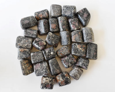 Spinelle Matrix Tumbled Crystals(Physical Strength and Promotes Longevity)