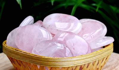 Lot de 25 pierres d'inquiétude en quartz rose, pierre de paume de poche, pierre de pouce